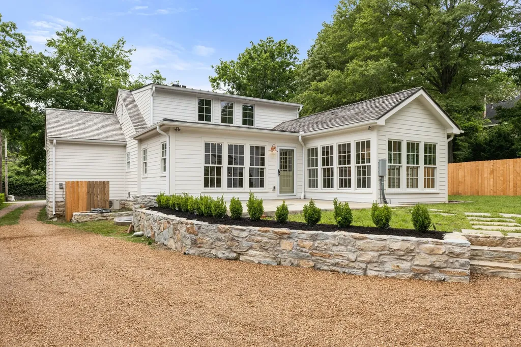 215 Lewisburg Avenue Franklin TN 37064