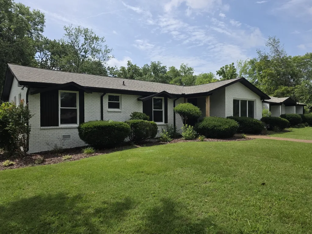 205 Bluegrass Drive Hendersonville TN 37075