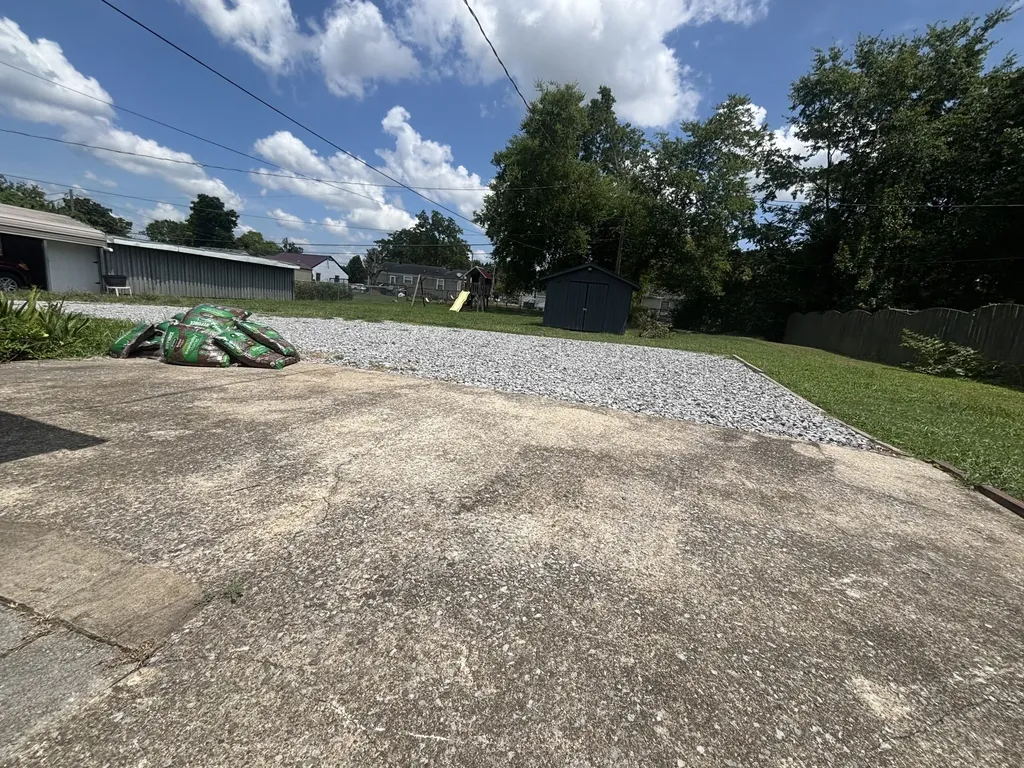 216 Daleview Avenue Gallatin TN 37066