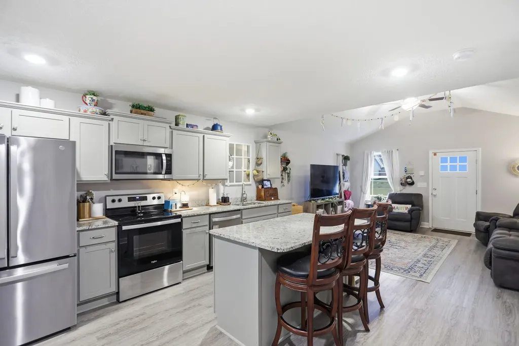 458 Laramie Drive Springfield TN 37172
