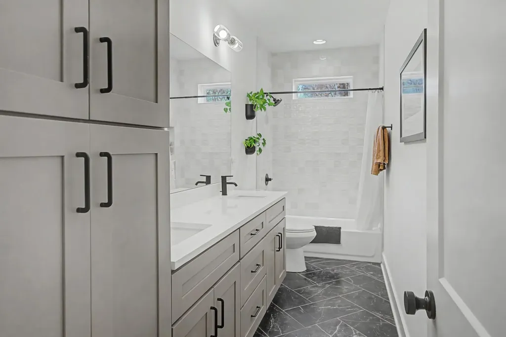 4203 Murray Place Nashville TN 37216