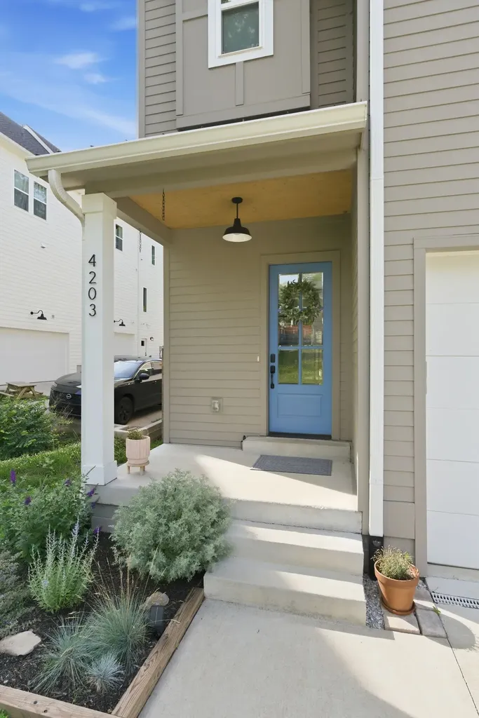 4203 Murray Place Nashville TN 37216