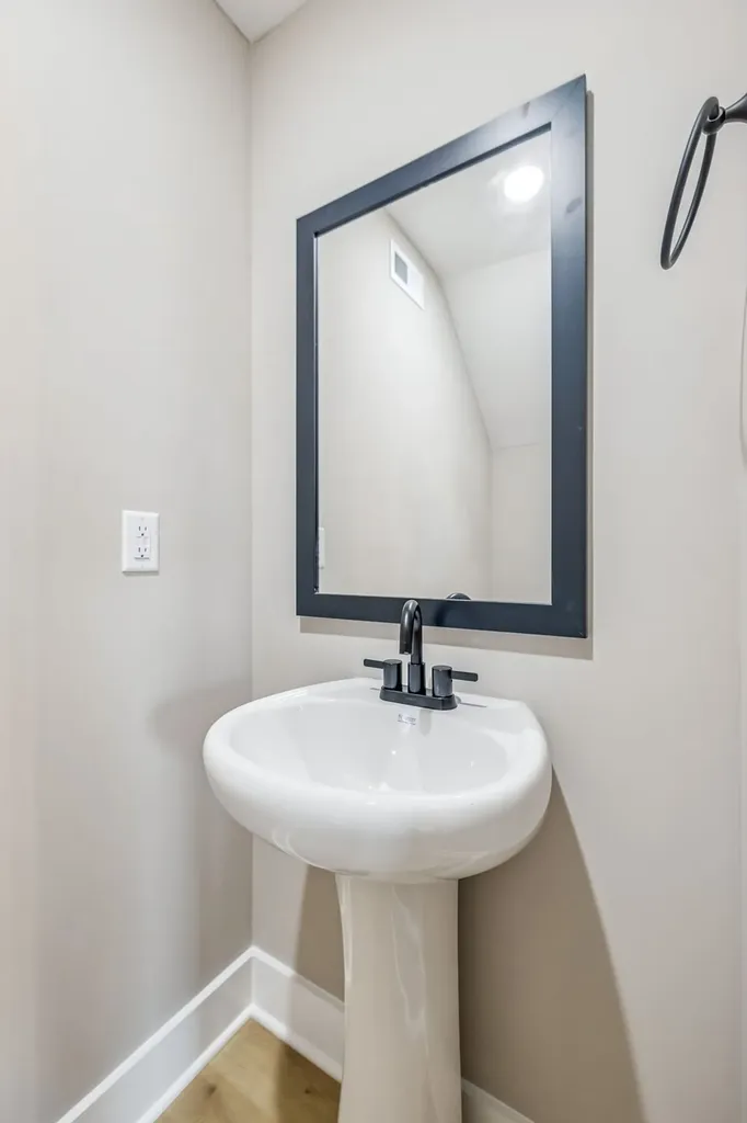 365 Cardinal Creek Clarksville TN 37040