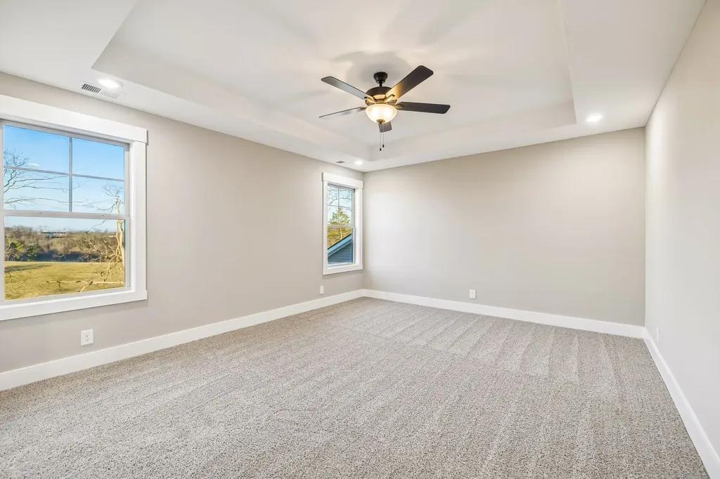 365 Cardinal Creek Clarksville TN 37040