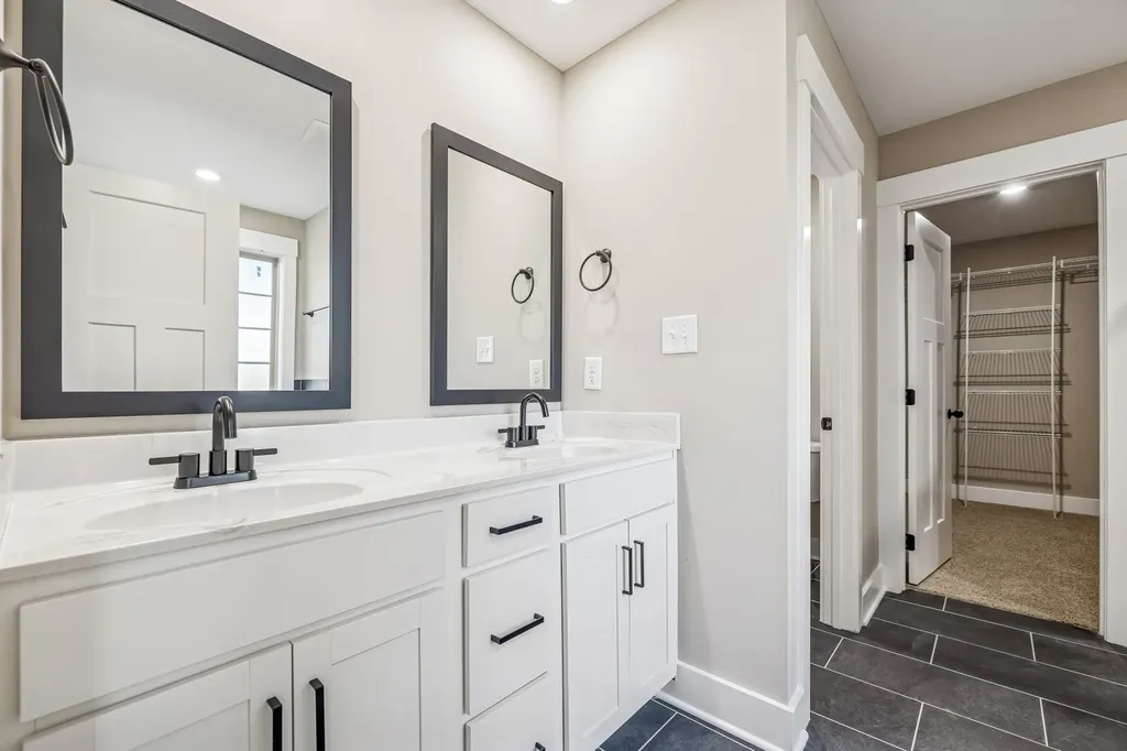 365 Cardinal Creek Clarksville TN 37040