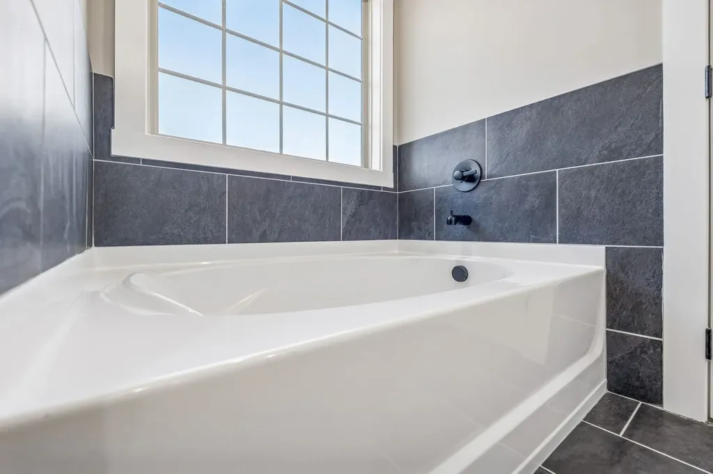365 Cardinal Creek Clarksville TN 37040