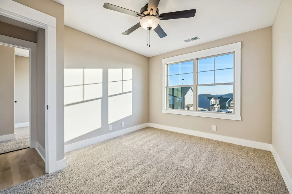 365 Cardinal Creek Clarksville TN 37040