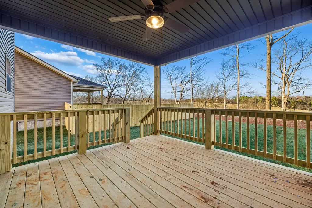 365 Cardinal Creek Clarksville TN 37040