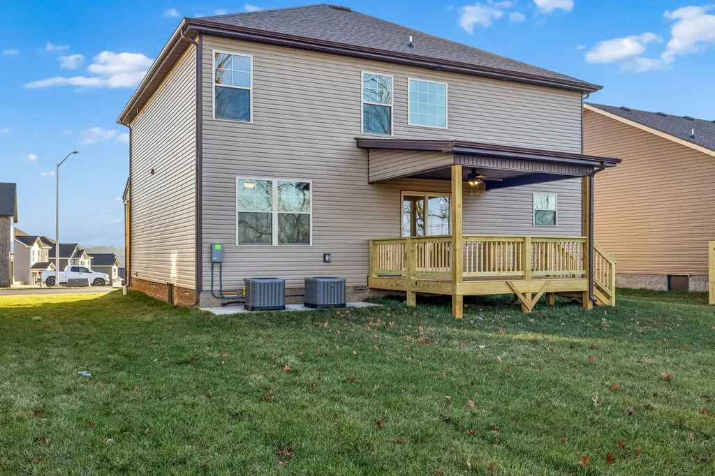 365 Cardinal Creek Clarksville TN 37040