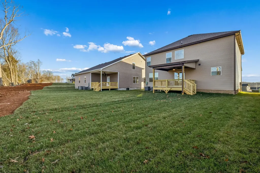 365 Cardinal Creek Clarksville TN 37040