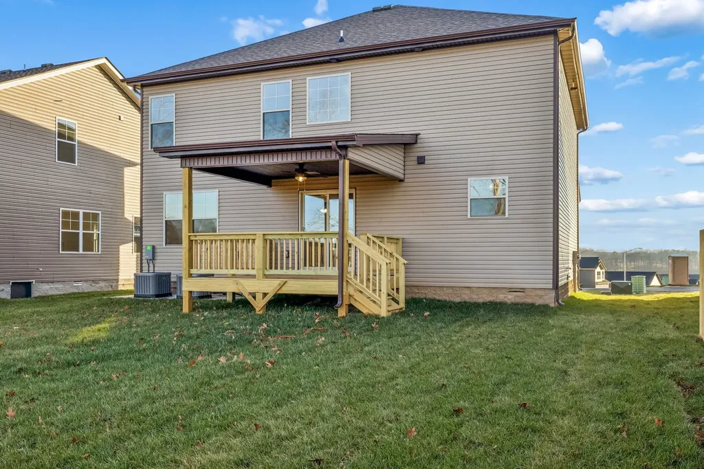 365 Cardinal Creek Clarksville TN 37040