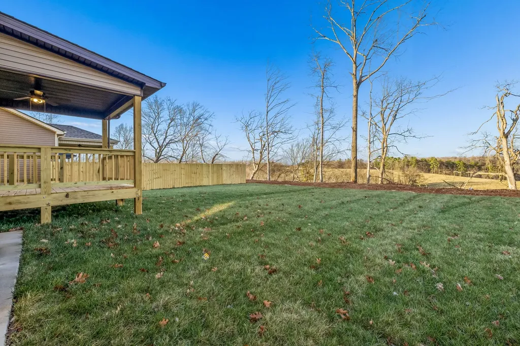 365 Cardinal Creek Clarksville TN 37040