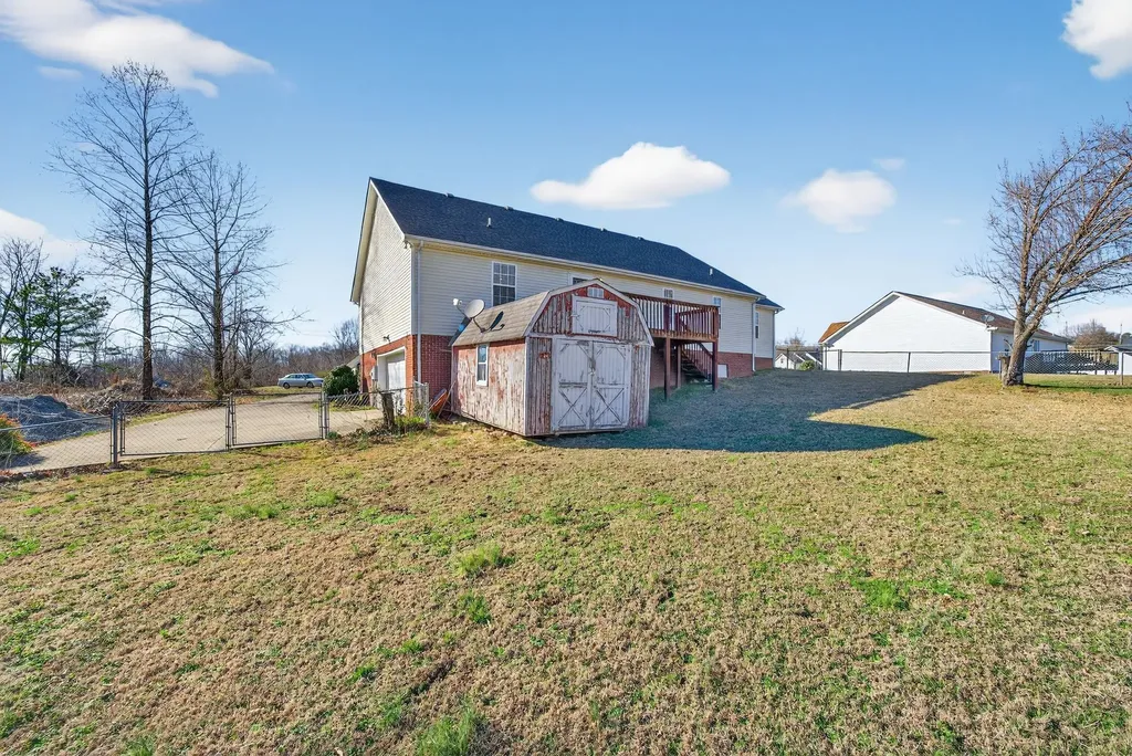 833 Blakemore Road Dickson TN 37055