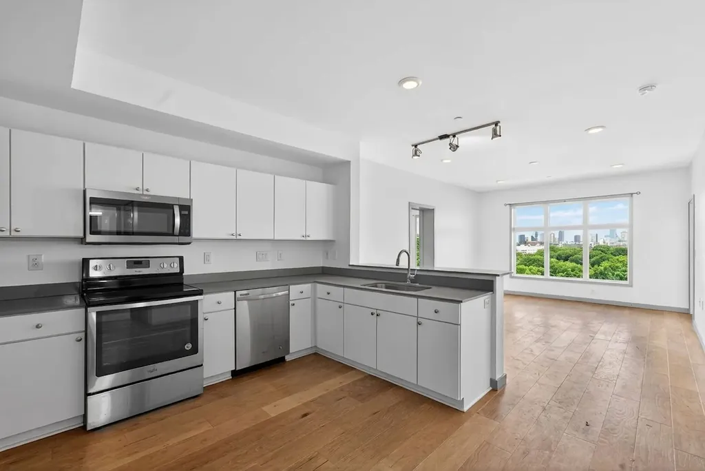 400 Herron Drive Nashville TN 37210
