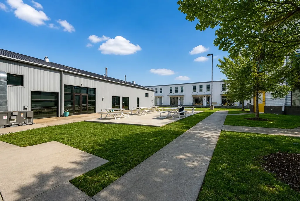 400 Herron Drive Nashville TN 37210