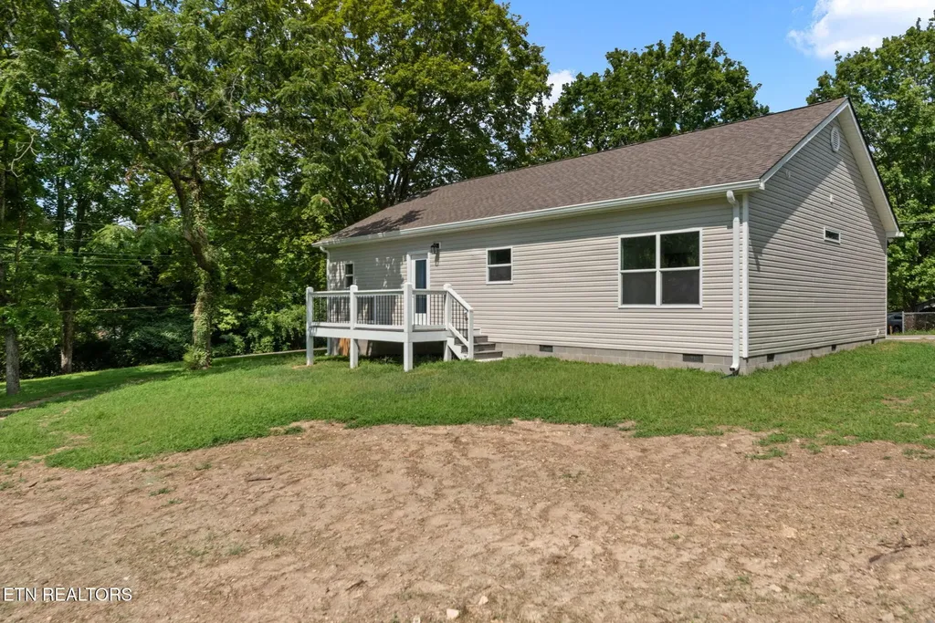 711 Byrd Street Clinton TN 37716