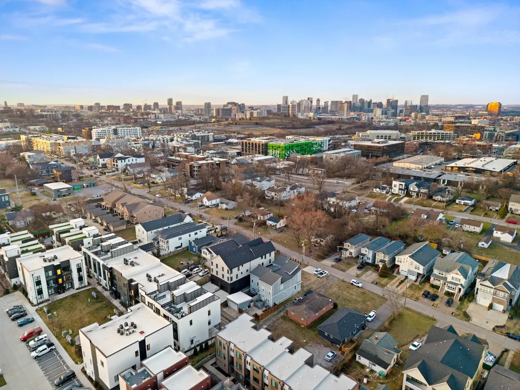 547A Moore Avenue Nashville TN 37203