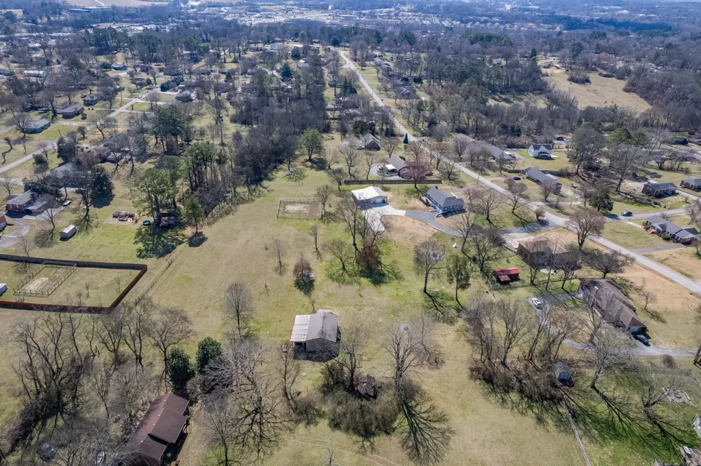 108 North Hardin Drive Columbia TN 38401