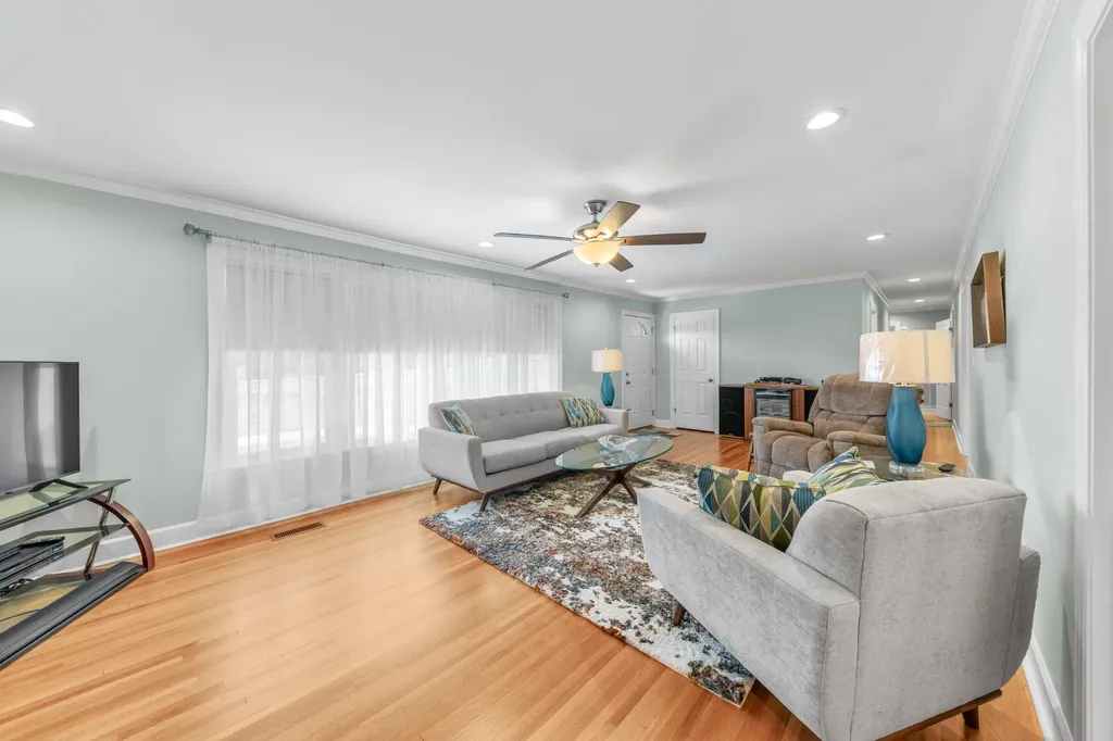 108 North Hardin Drive Columbia TN 38401