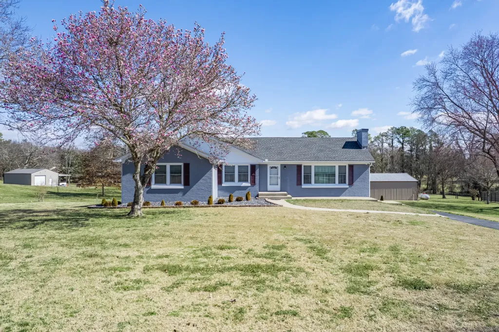 108 North Hardin Drive Columbia TN 38401