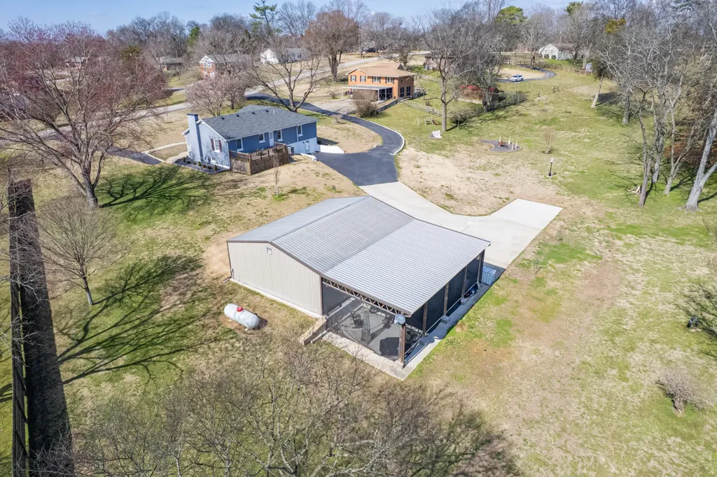 108 North Hardin Drive Columbia TN 38401