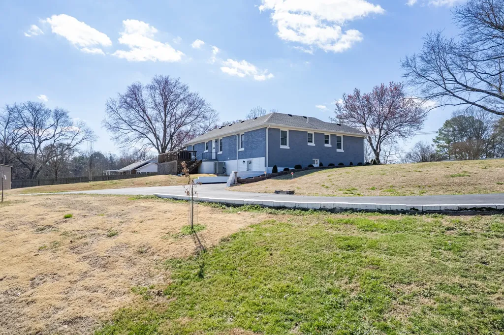 108 North Hardin Drive Columbia TN 38401