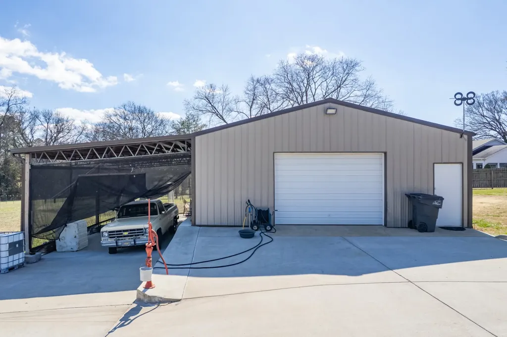 108 North Hardin Drive Columbia TN 38401