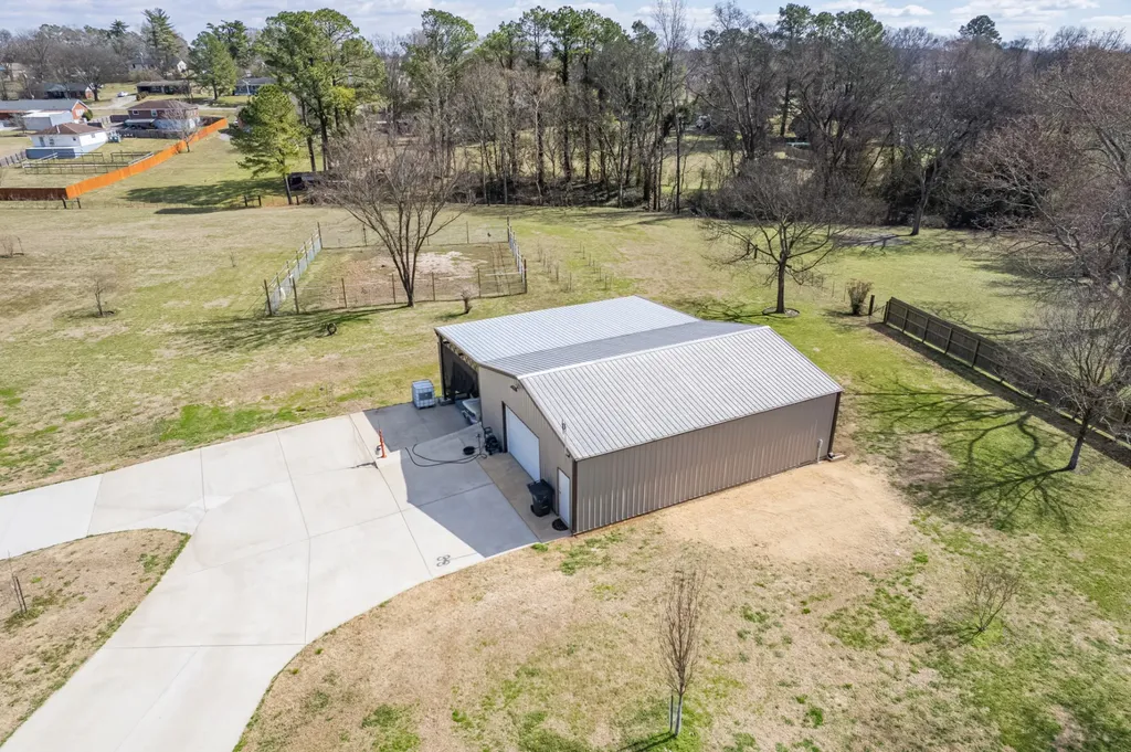 108 North Hardin Drive Columbia TN 38401
