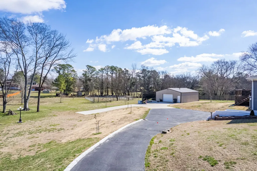 108 North Hardin Drive Columbia TN 38401