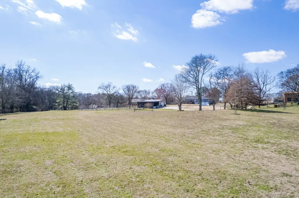 108 North Hardin Drive Columbia TN 38401