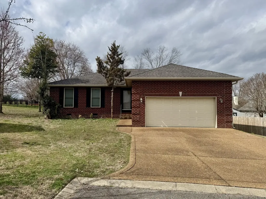 202 Oxford Place Gallatin TN 37066