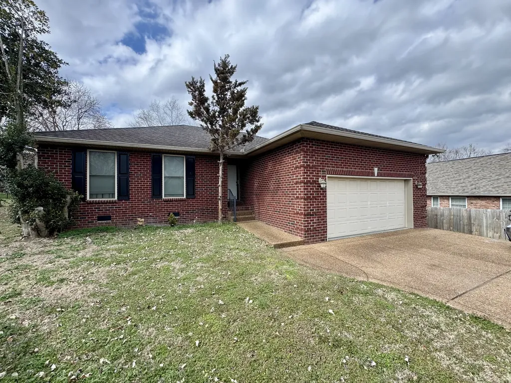202 Oxford Place Gallatin TN 37066