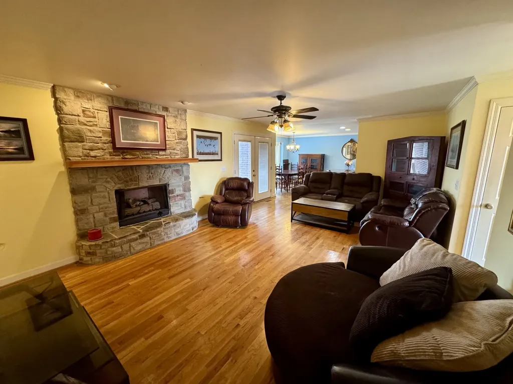 202 Oxford Place Gallatin TN 37066