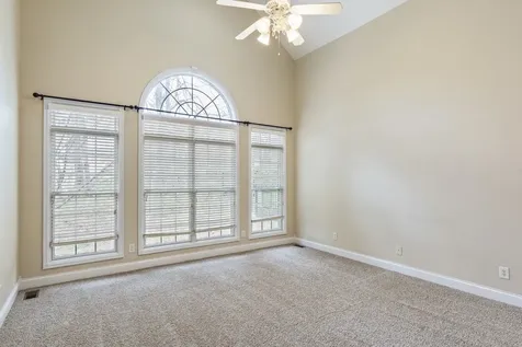 137 Clarendon Trace Clarksville TN 37043
