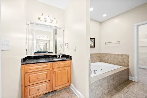 137 Clarendon Trace Clarksville TN 37043