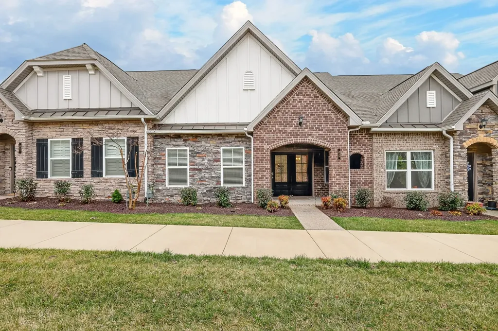 215 Trevor Drive Mount Juliet TN 37122