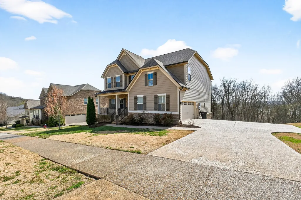 6794 Falls Ridge Lane College Grove TN 37046