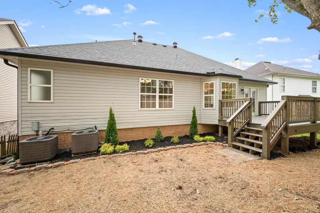 104 Edgewater Place Hendersonville TN 37075