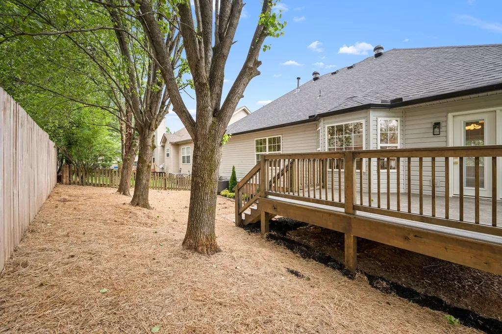 104 Edgewater Place Hendersonville TN 37075