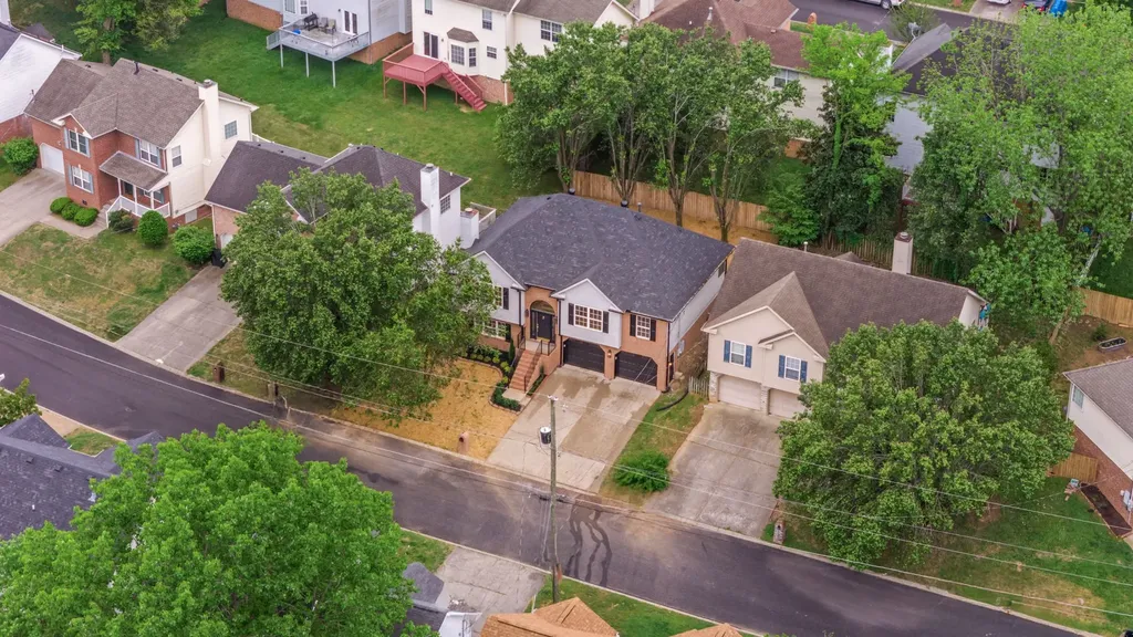 104 Edgewater Place Hendersonville TN 37075