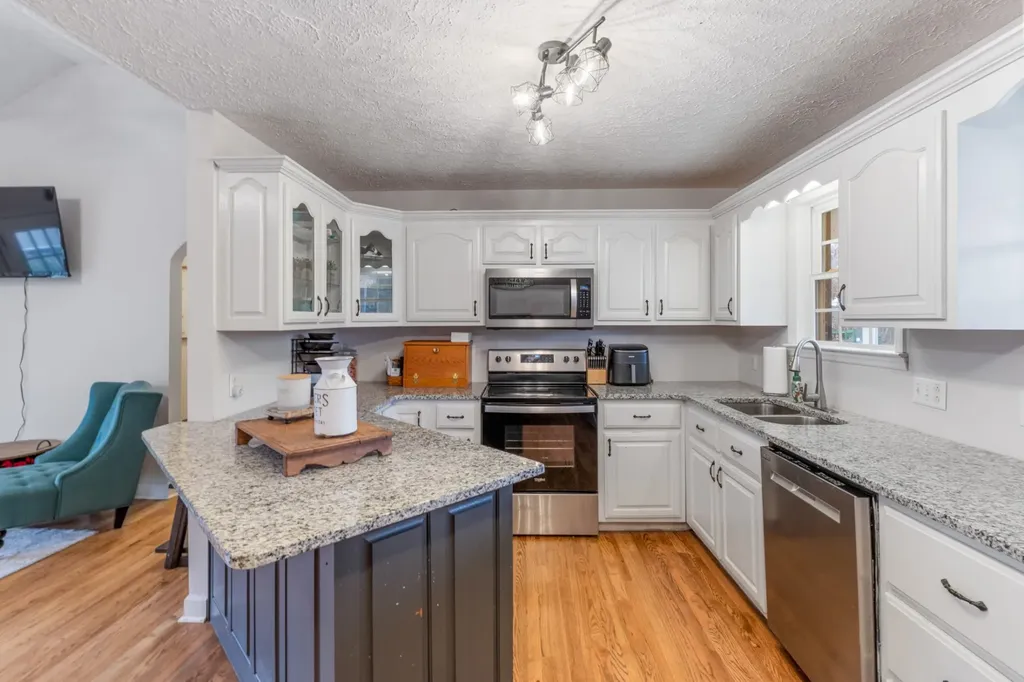 2323 Nubbin Ridge Road Dickson TN 37055