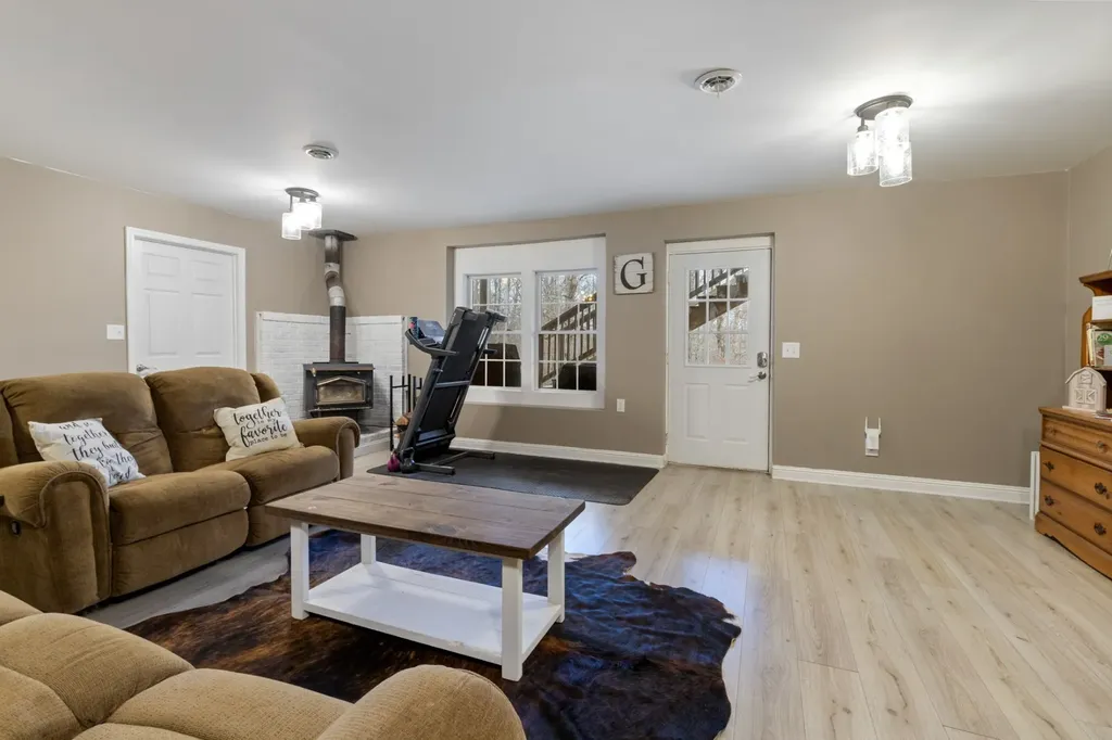 2323 Nubbin Ridge Road Dickson TN 37055