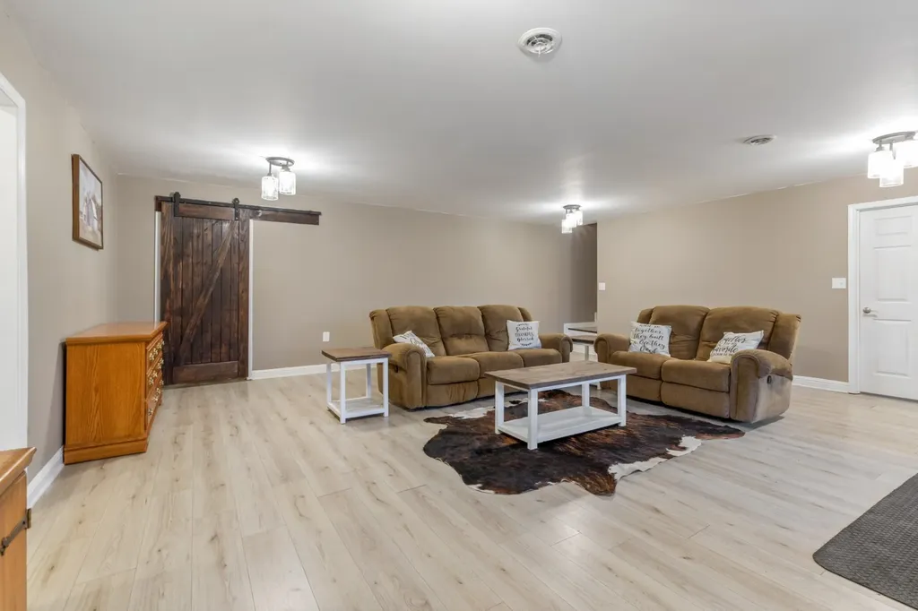 2323 Nubbin Ridge Road Dickson TN 37055