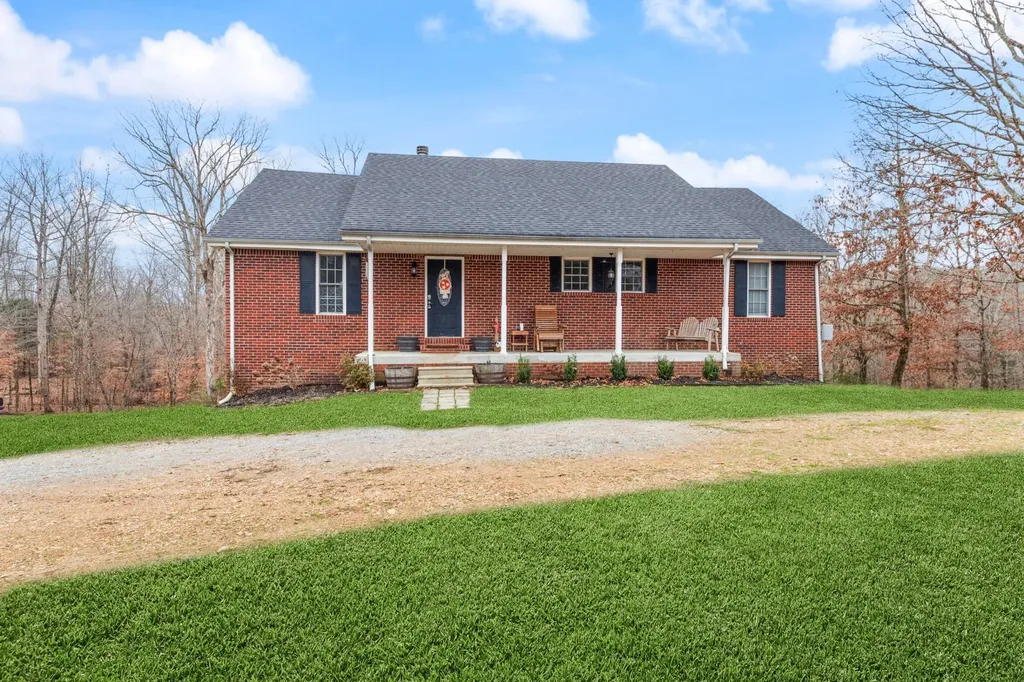 2323 Nubbin Ridge Road Dickson TN 37055