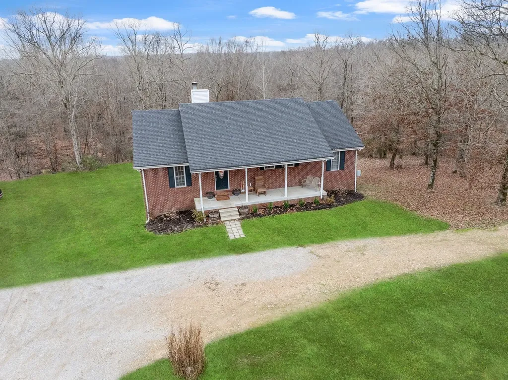 2323 Nubbin Ridge Road Dickson TN 37055