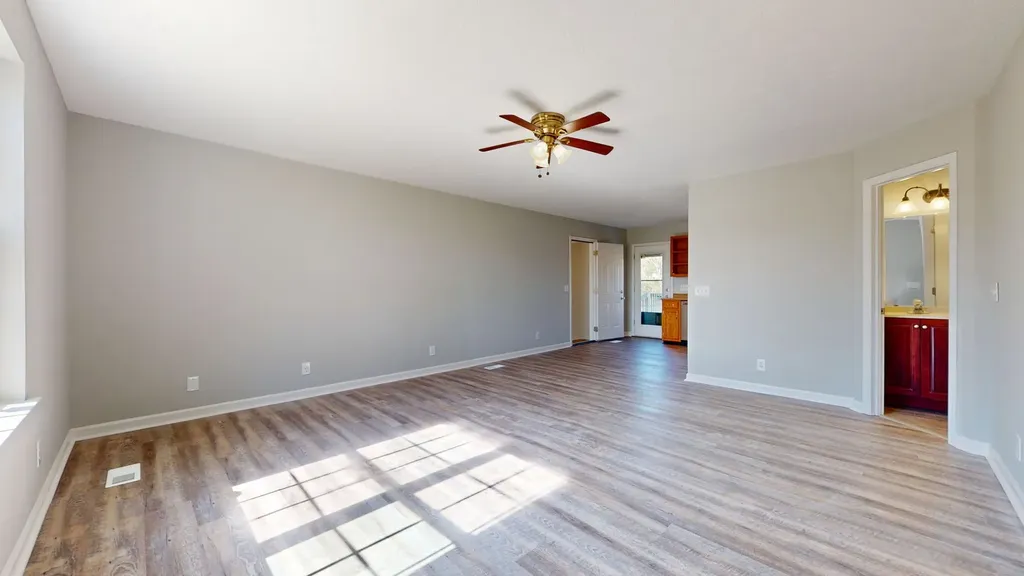 1707 Old Rome Pike Lebanon TN 37087