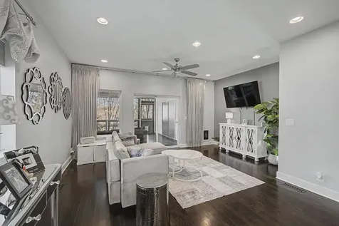 1802B 7th Avenue, N Nashville TN 37208