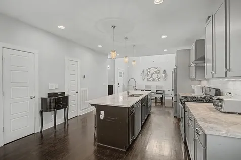 1802B 7th Avenue, N Nashville TN 37208