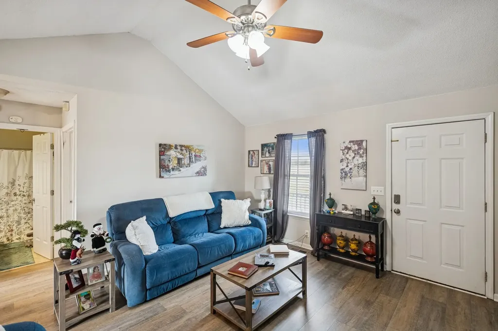 1815 Thompson Road Murfreesboro TN 37128