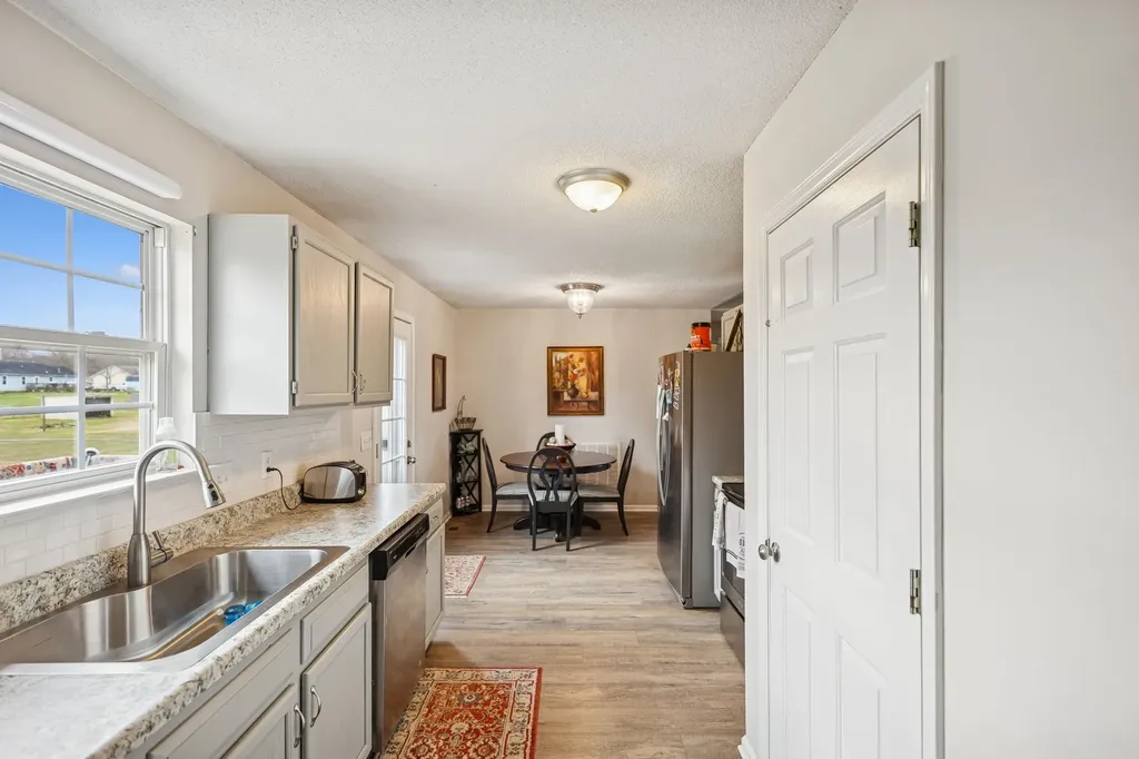 1815 Thompson Road Murfreesboro TN 37128